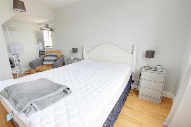 Flat 3 bedroom