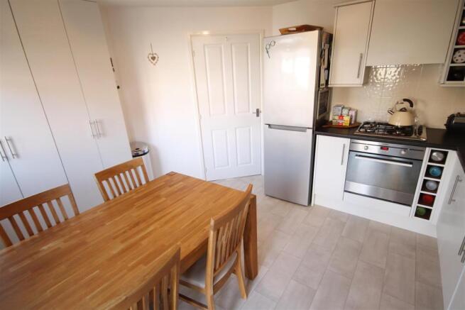 Further Kitchen Image