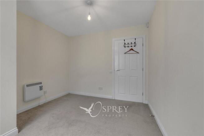 2 bed Flat to rent Image 11