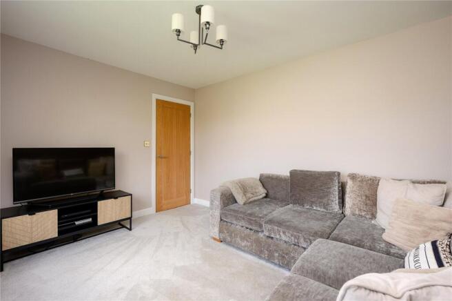 3 bed Bungalow for sale Image 9