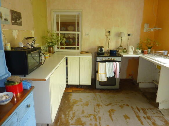 Photo 9