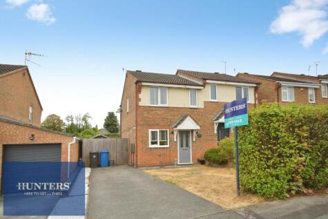 Acacia Avenue, Hollingwood, Chesterfield, S43 2JE