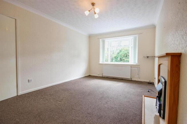 2 bed Detached Bungalow for sale Image 4