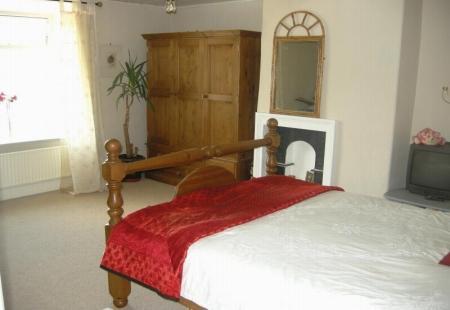 Bedroom 1 Image 2