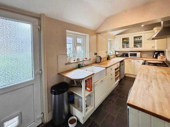 2 bed House for sale Image 8