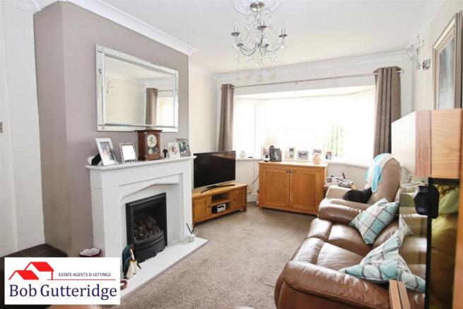 BAY FRONTED LOUNGE