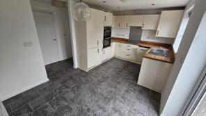 12, Wren Green Way, Wrenthorpe, Wakefield WF2 0FU