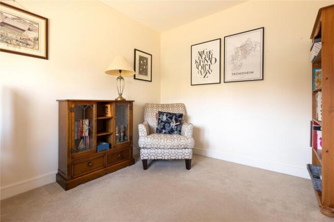 4 bed Detached for sale Image 7