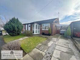 47, Dunvegan Road, Hazel Grove, Stockport SK7 6BB