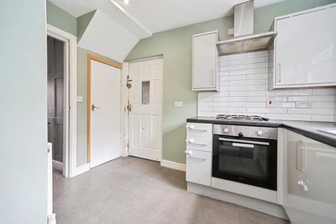 2 bed Semi-Detached for sale Image 5