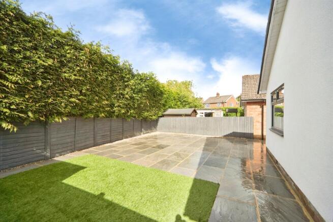 3 bed Detached Bungalow for sale Image 9