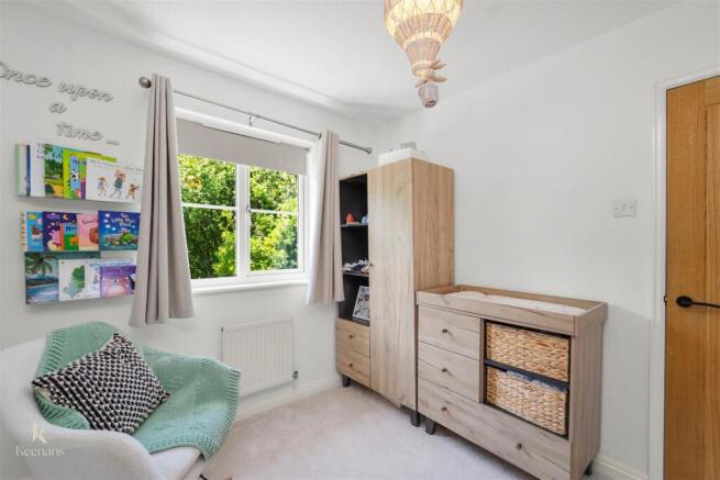 3 bed Semi-Detached for sale Image 6