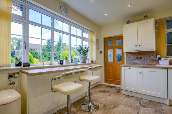 3 bed Bungalow for sale Image 12