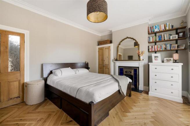 Capel Road, E7