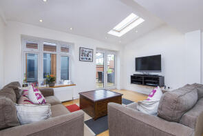 60, Russell Road, Wimbledon, London SW19 1LW