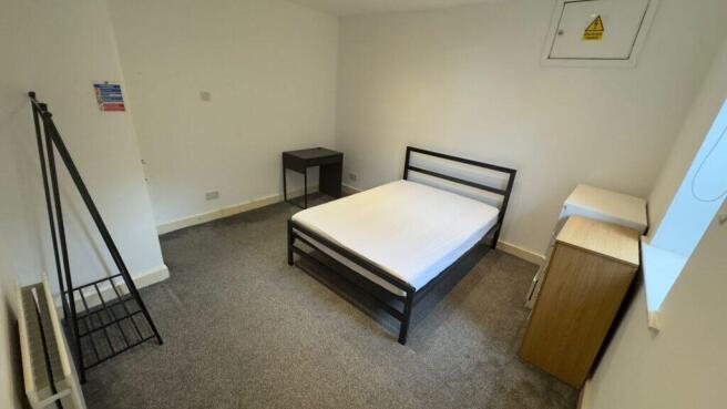5 bed Terraced to rent Image 10