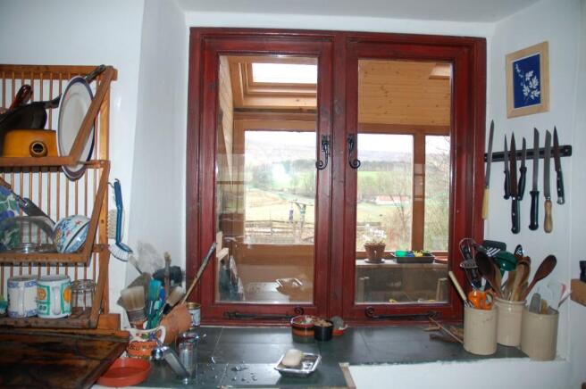 Photo 8