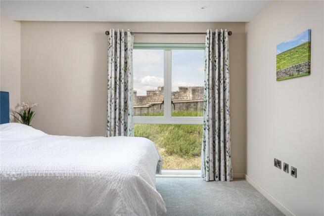 2 bed Apartment for sale Image 10