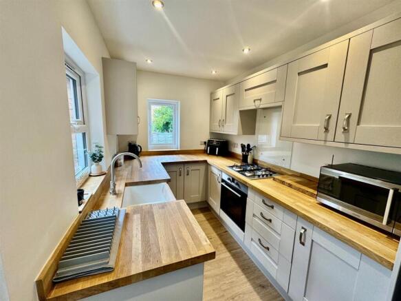 2 bed Terraced for sale Image 5