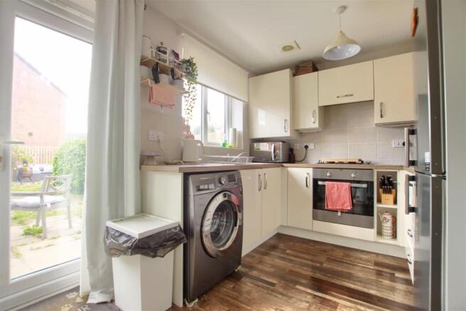 2 bed Semi-Detached for sale Image 4