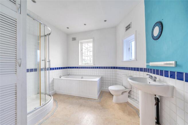 5 bed Terraced for sale Image 7