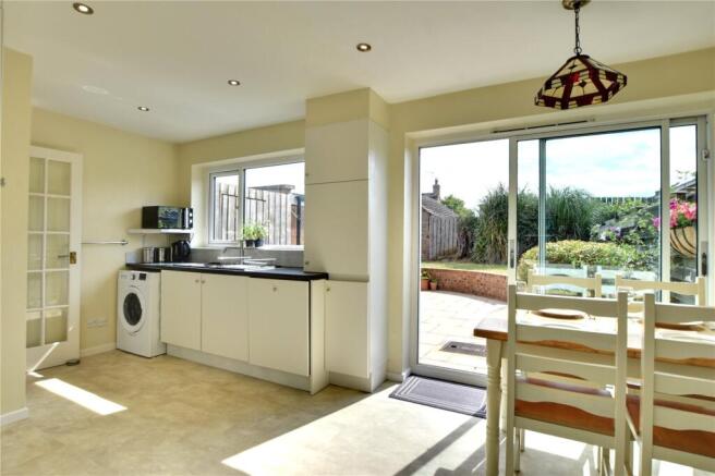3 bed Semi-Detached for sale Image 5