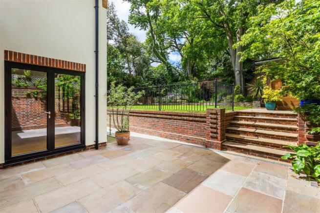 house. partnership Kingston-upon-Thames