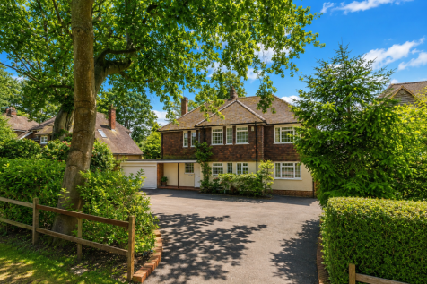 Stockton Avenue, Fleet, GU51