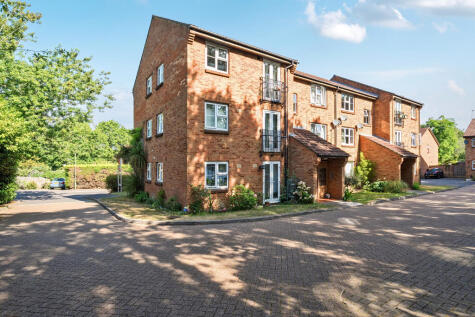 Azalea Court, Woking, GU22