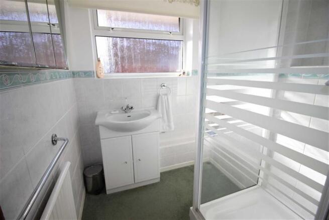 Shower Room: