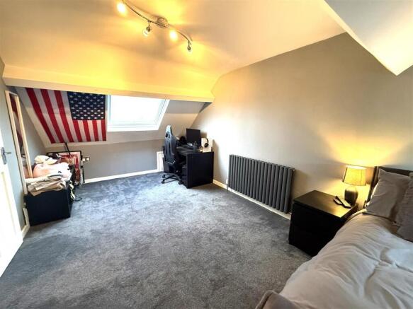Bed 5 (2).JPG