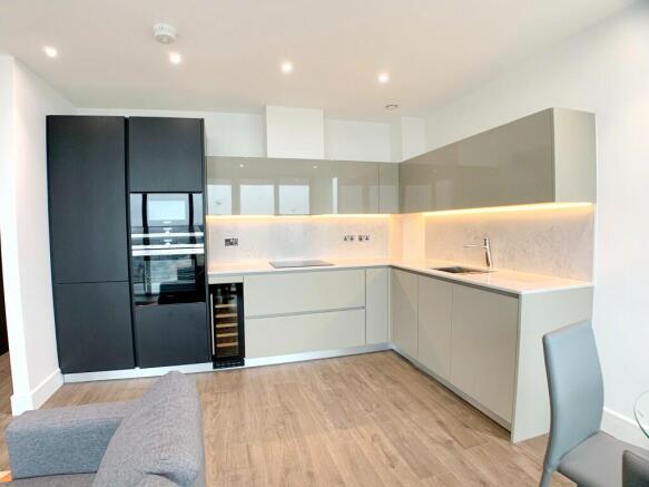 Cassia House, Goodman's Field, Piazza Walk, London, E1 - View 6