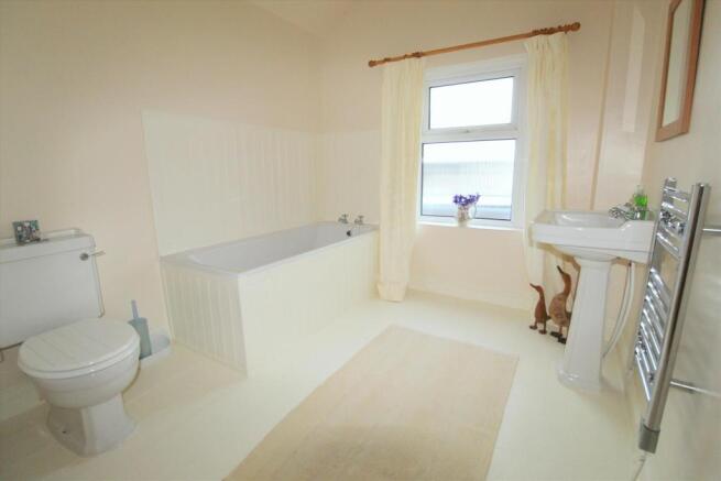 Bathroom2