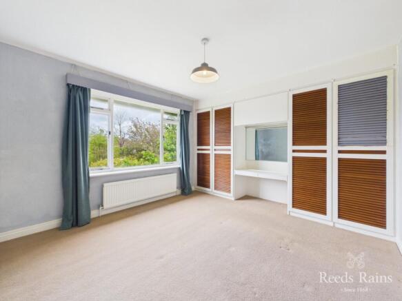 4 bed Detached for sale Image 8
