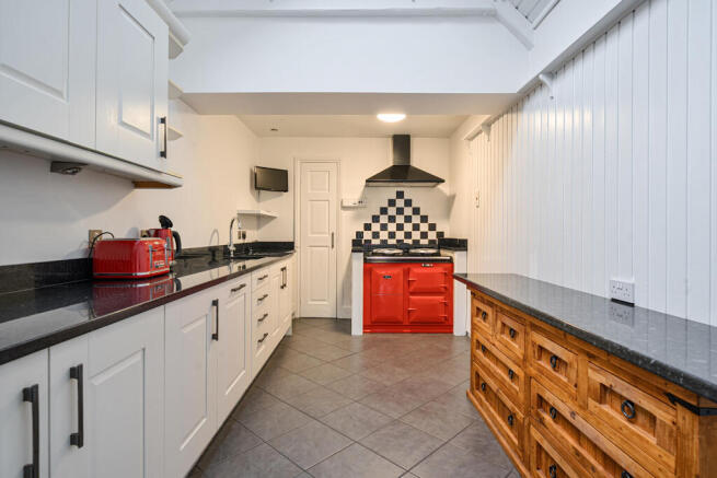 1387868-7-698b054437e9a-ARW-1