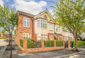 31, Kingscote Road, London W4 5LJ