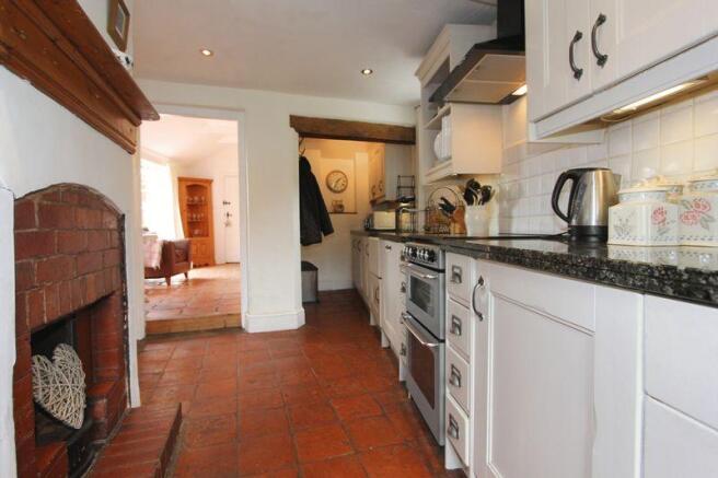 KITCHEN 1