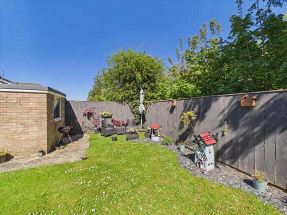 3 bed Semi-Detached for sale Image 4