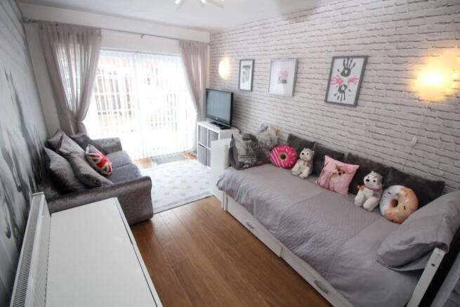 Additional Living Room/Bedroom