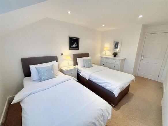 Bedroom 2.jpeg