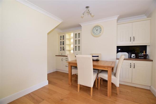 Kitchen/Dining Area