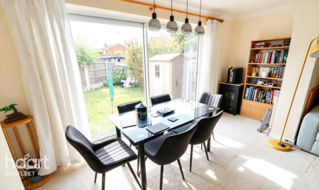 Mandeville Way, Benfleet photo 4