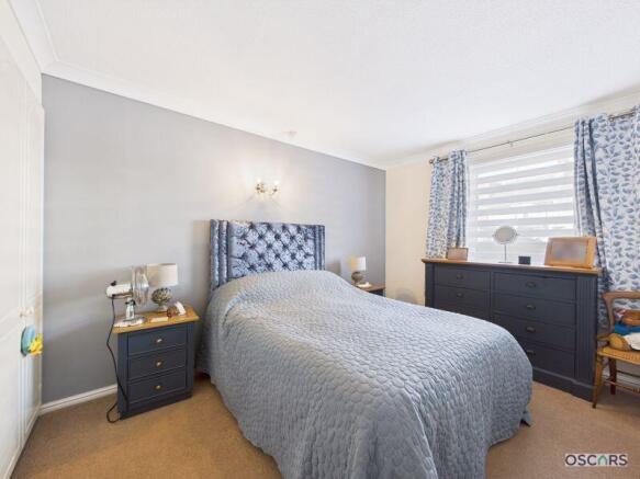 2 bed Flat for sale Image 6
