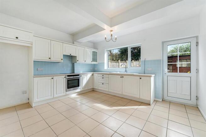 20 PARADISE LANE19.jpg