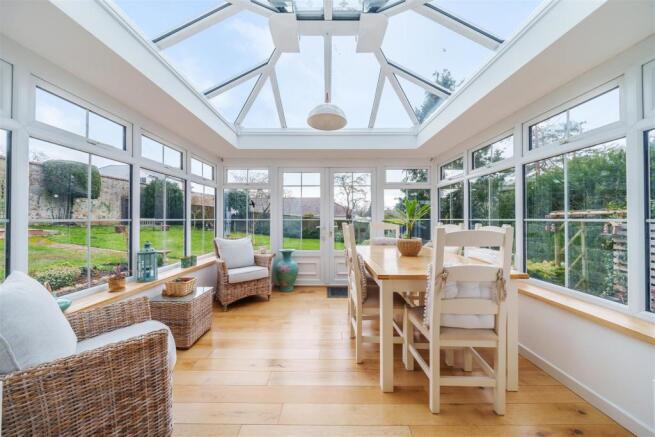 Modern Conservatory