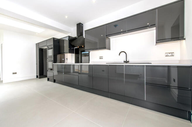 Kitchen / Breakfast Room