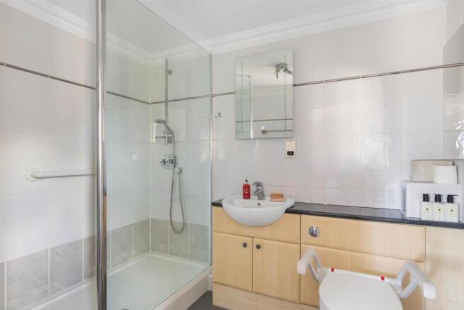 Ensuite Shower room