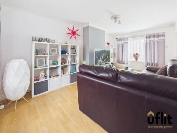 3 bed Semi-Detached for sale Image 12