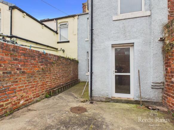2 bed Terraced for sale Image 10