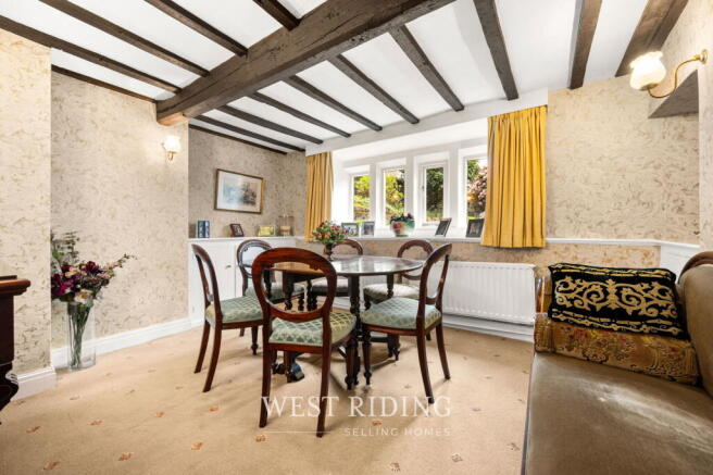 4 bed Semi-Detached for sale Image 9